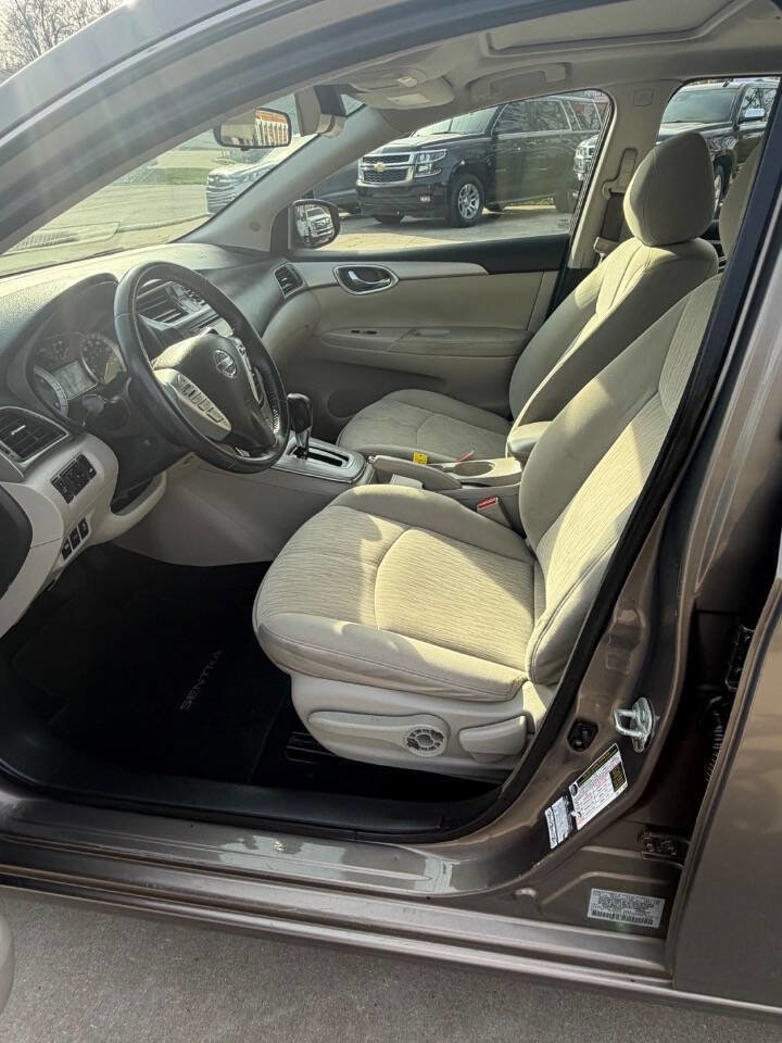 Used 2015 Nissan Sentra SV w/ Style Package image 14