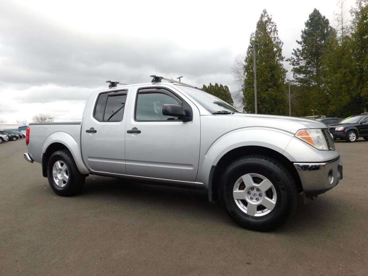 Used 2006 Nissan Frontier SE AWD/4WD image 1