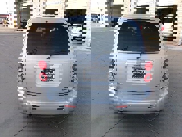 Used 2011 Chevrolet HHR LT image 9