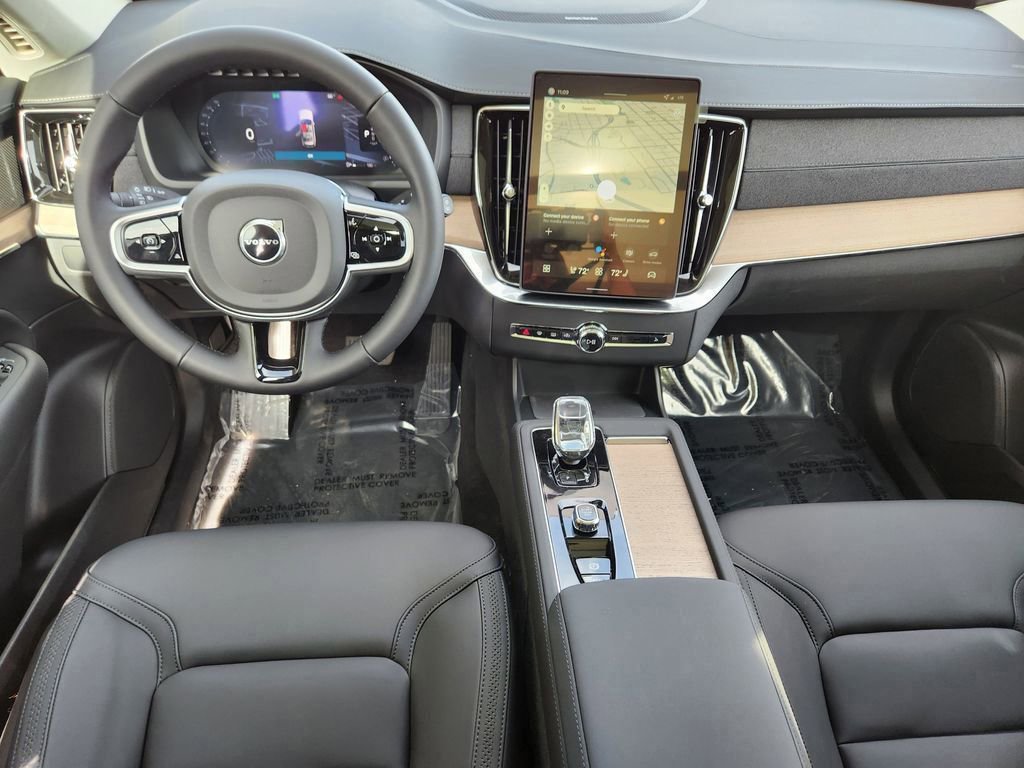 New 2026 Volvo XC90 B6 Plus w/ Protection Package AWD/4WD image 3