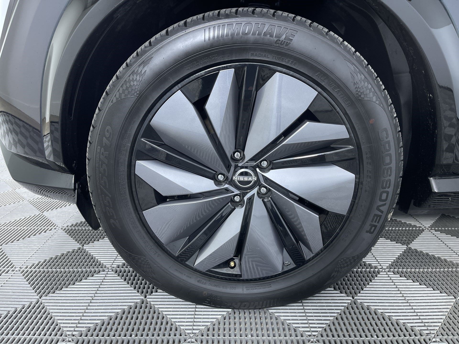 Certified 2024 Nissan Ariya AWD image 26
