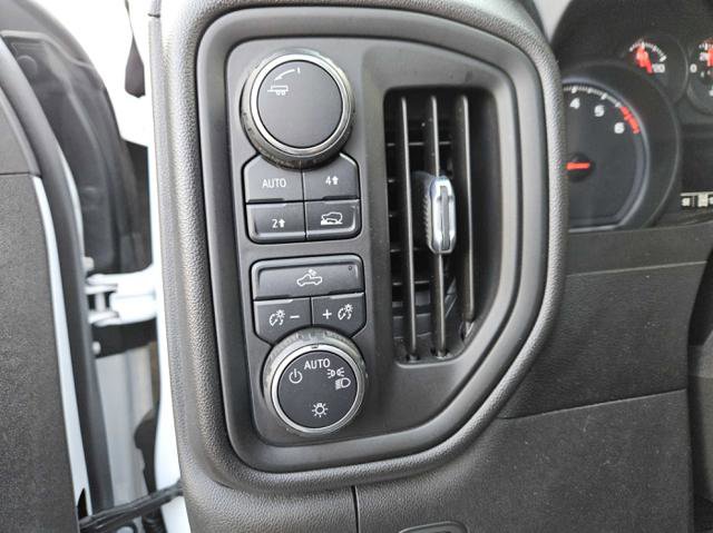 Used 2020 Chevrolet Silverado 1500 Custom w/ Custom Value Package image 17