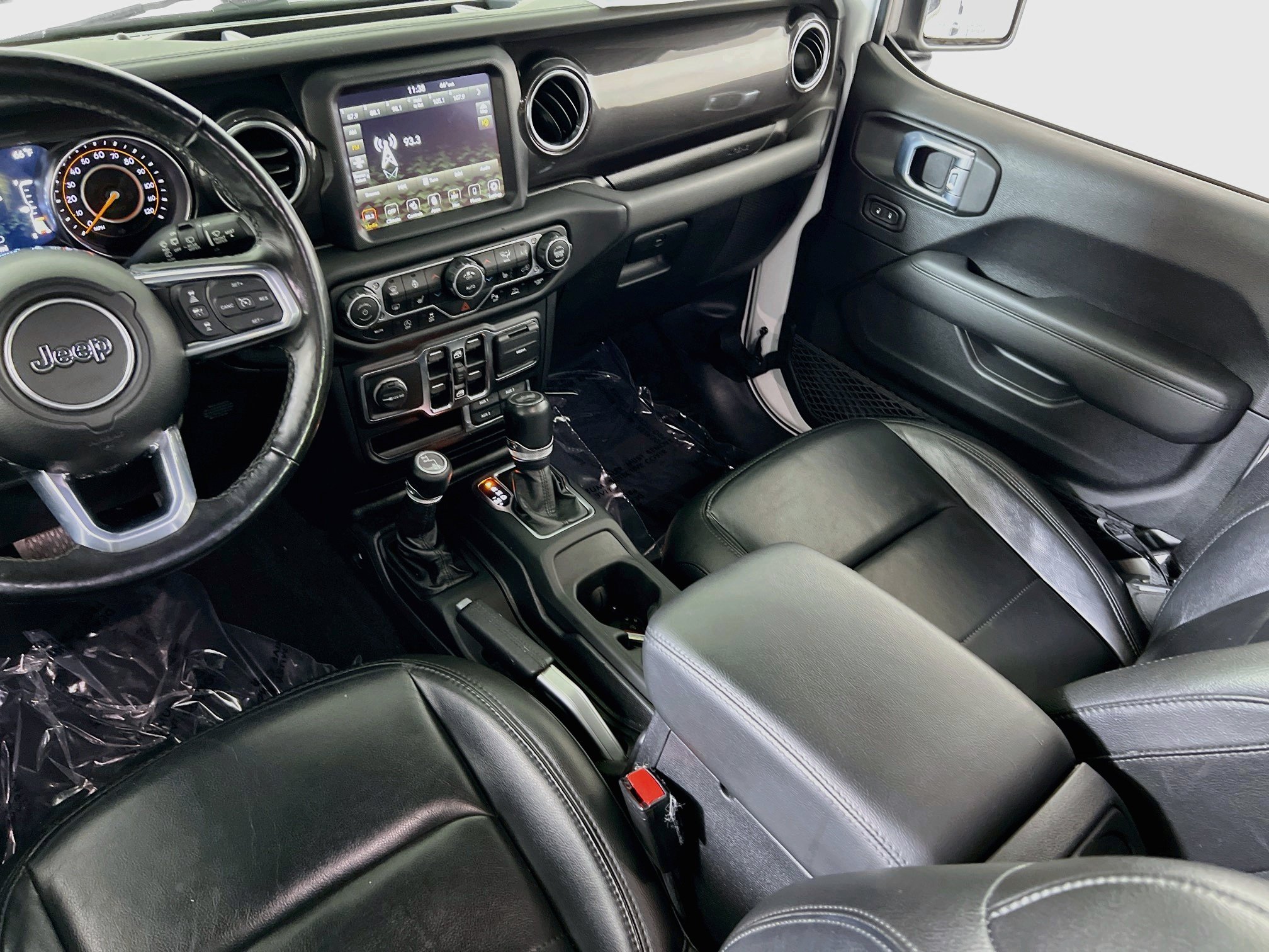 Used 2021 Jeep Wrangler Unlimited Sahara AWD/4WD image 22
