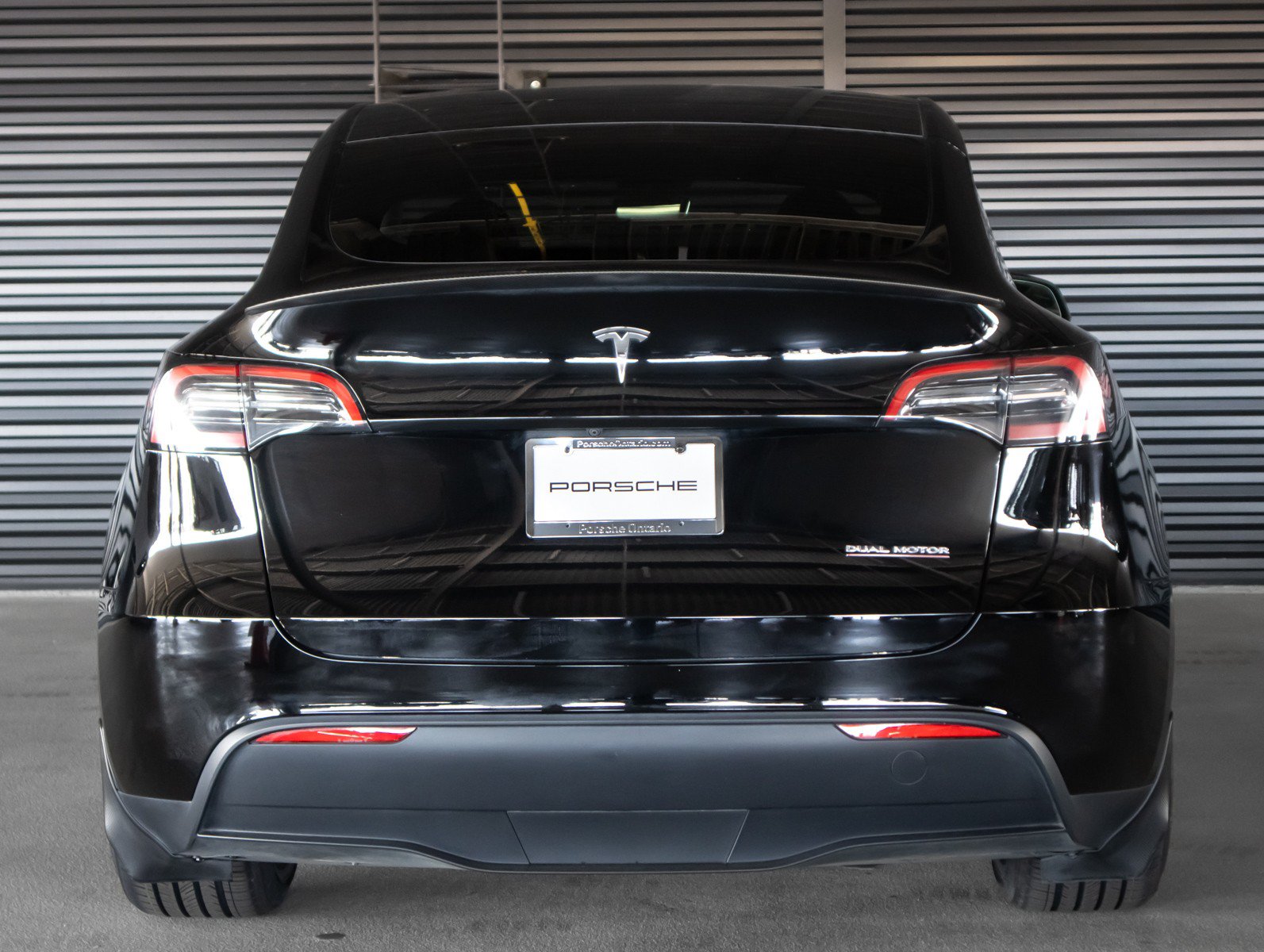Used 2023 Tesla Model Y Performance AWD/4WD image 13