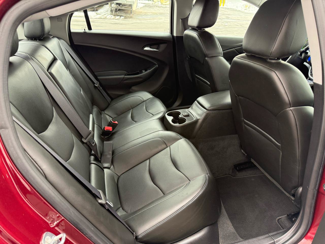 Used 2017 Chevrolet Volt LT w/ Comfort Package FWD image 14