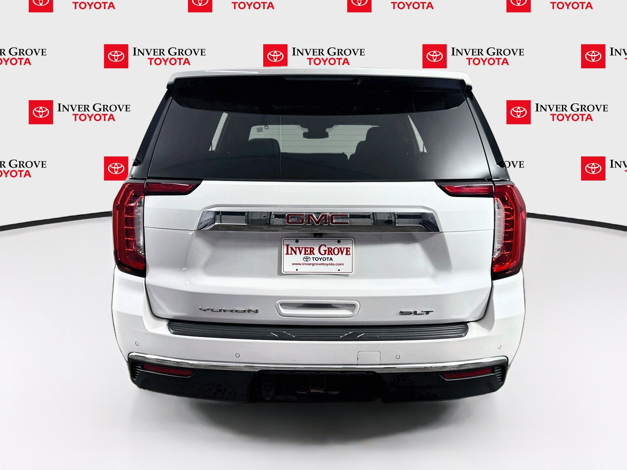 Used 2023 GMC Yukon SLT AWD/4WD image 6