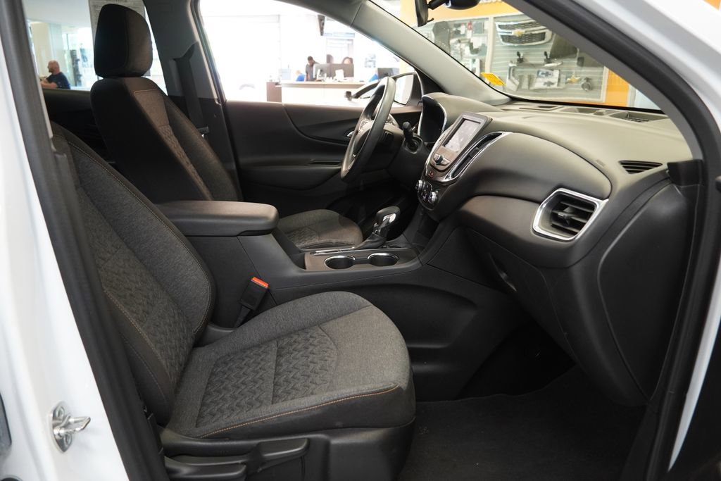 Used 2023 Chevrolet Equinox LT FWD image 31