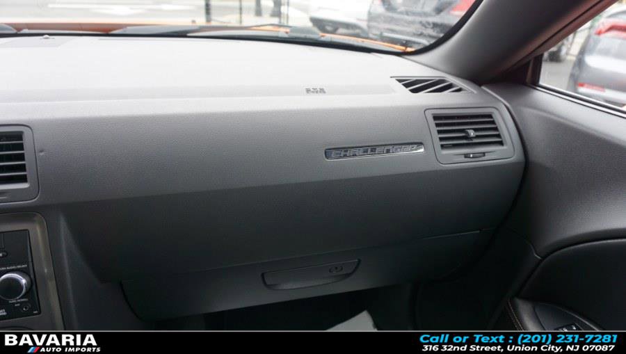 Used 2014 Dodge Challenger R/T image 19