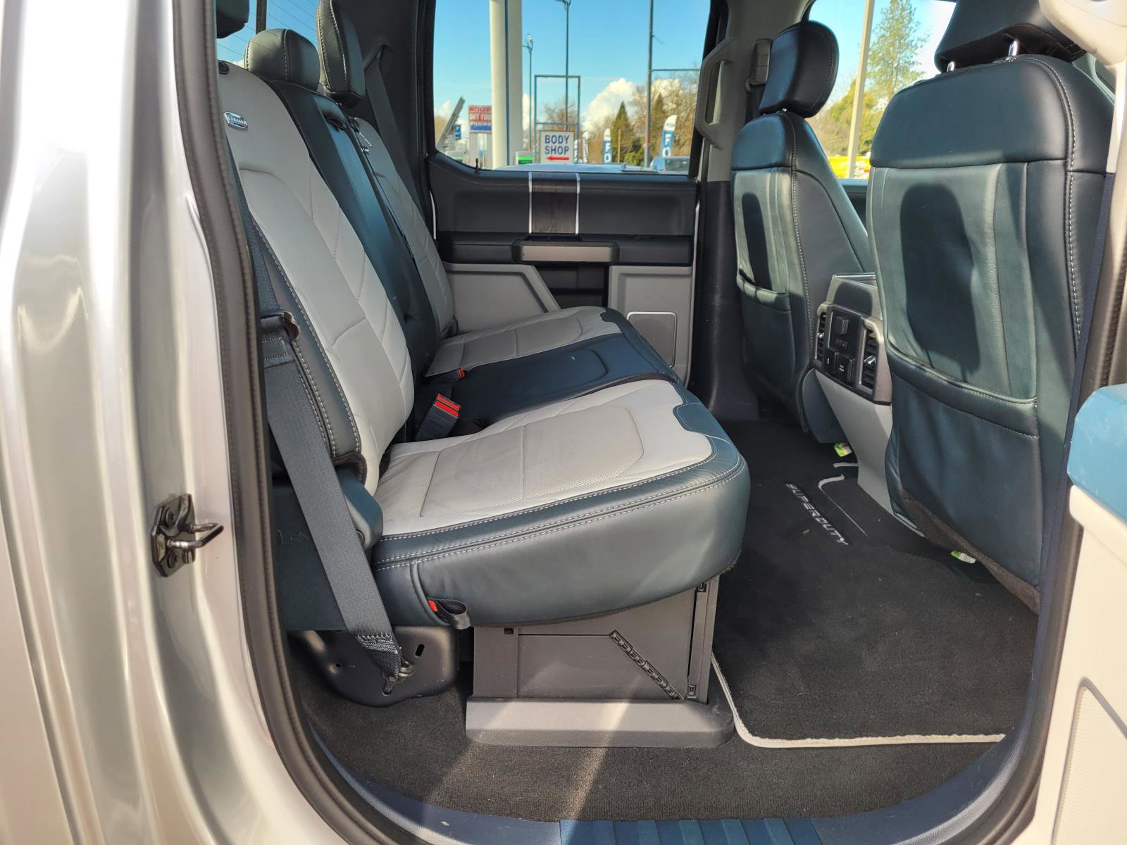 Used 2022 Ford F250 Limited image 17