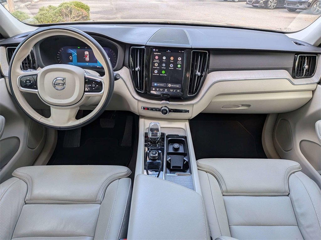 Certified 2023 Volvo XC60 B5 Ultimate w/ Climate Package image 14
