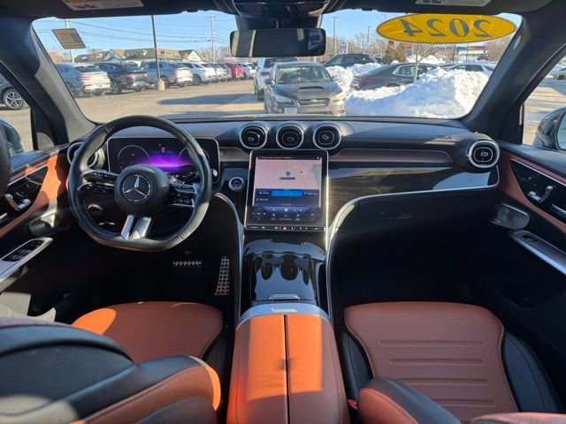 Used 2024 Mercedes-Benz GLC 300 4MATIC image 41