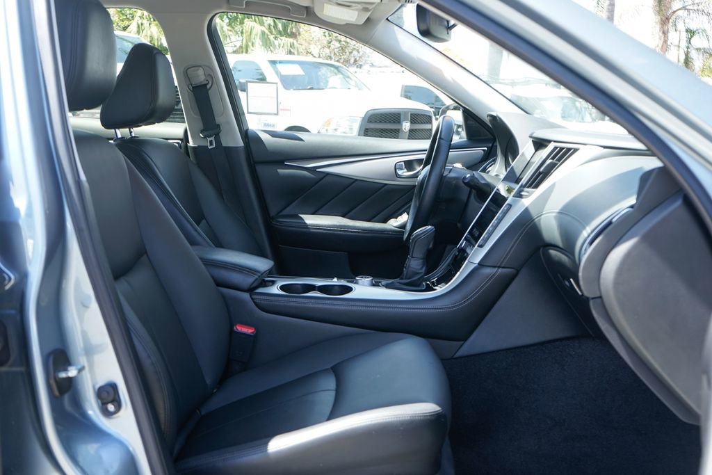 Used 2020 INFINITI Q50 Luxe w/ Essential Package (3.0T Luxe) AWD/4WD image 36