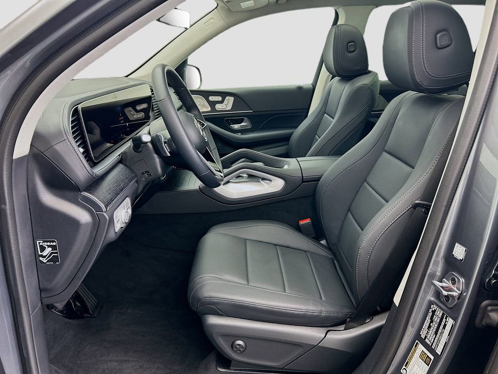 Certified 2025 Mercedes-Benz GLS 450 4MATIC image 18