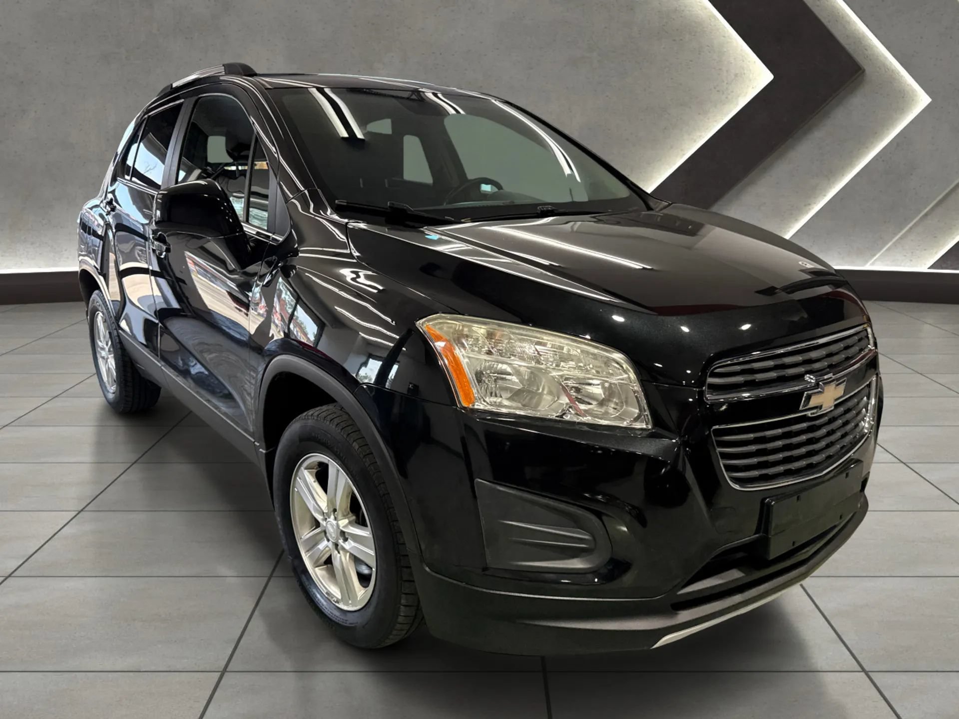 Used 2015 Chevrolet Trax LT AWD/4WD image 1