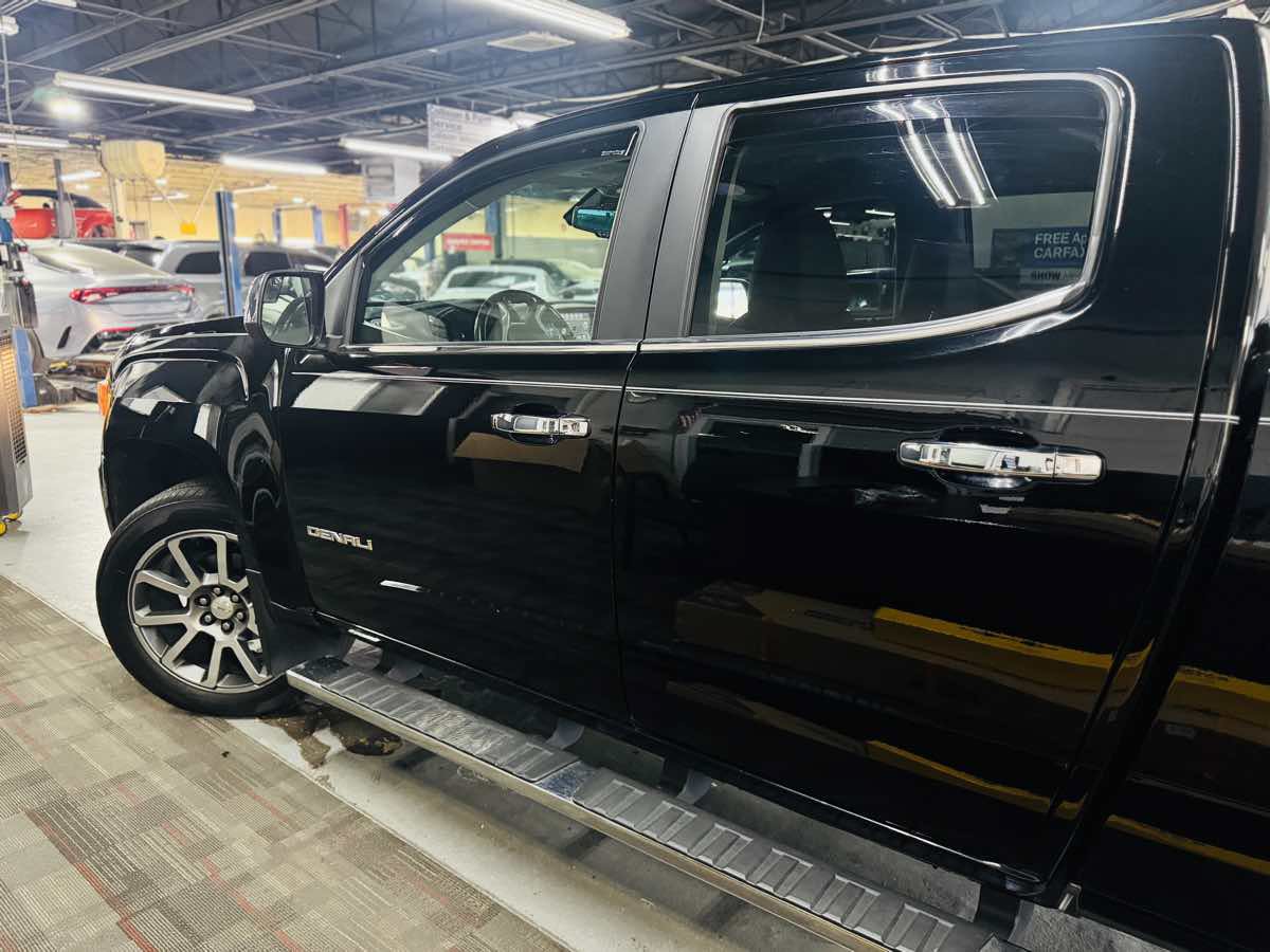 Used 2018 GMC Canyon Denali AWD/4WD image 10