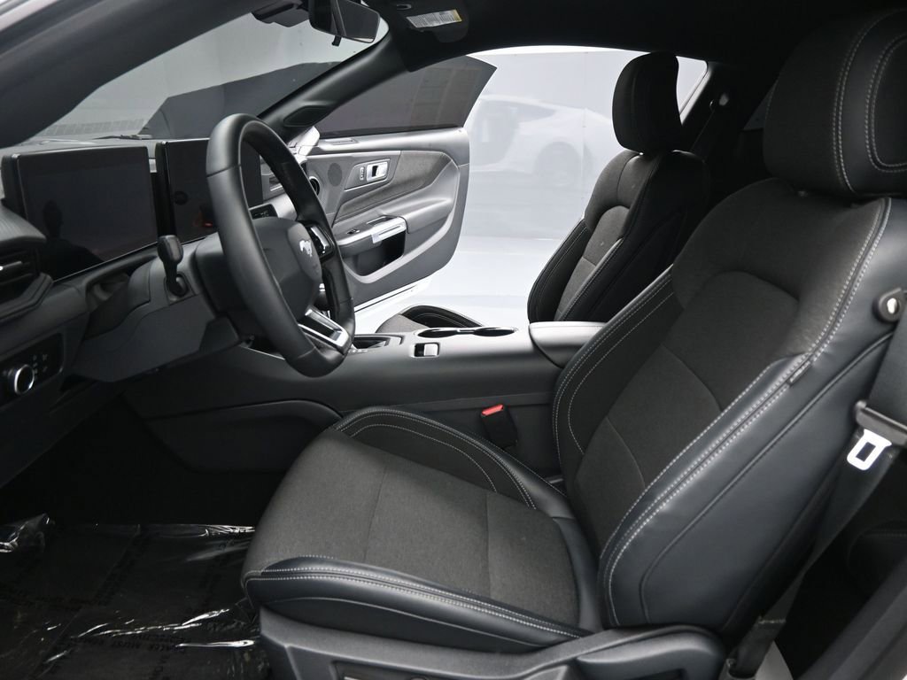 Certified 2024 Ford Mustang Coupe image 10