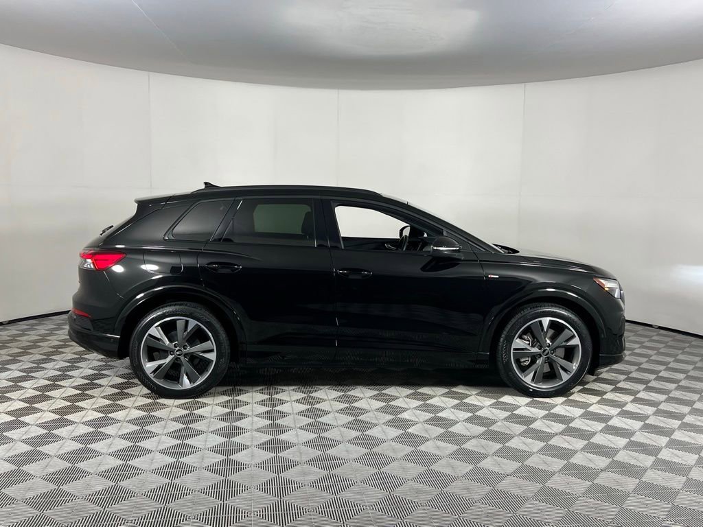 Used 2024 Audi Q4 e-tron Premium Plus w/ Premium Plus image 5