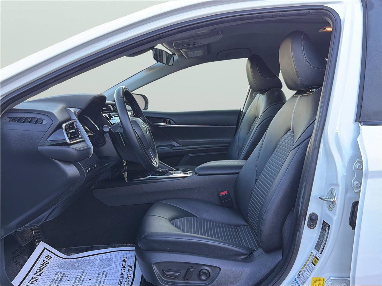 Used 2020 Toyota Camry SE AWD/4WD image 10