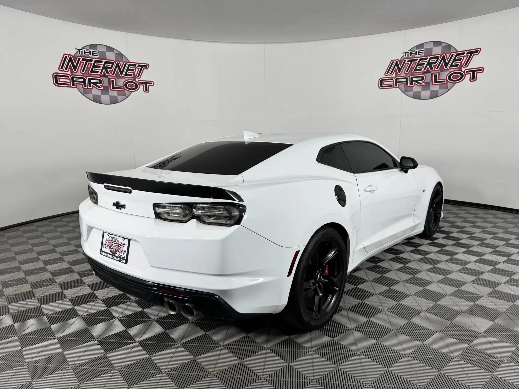 Used 2022 Chevrolet Camaro SS RWD image 7