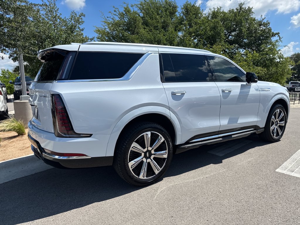 Certified 2026 Cadillac Escalade IQL Luxury AWD/4WD image 9