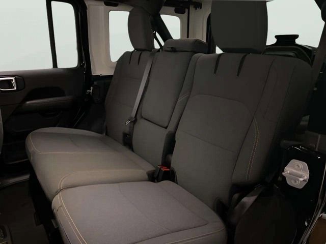 Used 2025 Jeep Wrangler Unlimited Sahara w/ Safety Group image 64