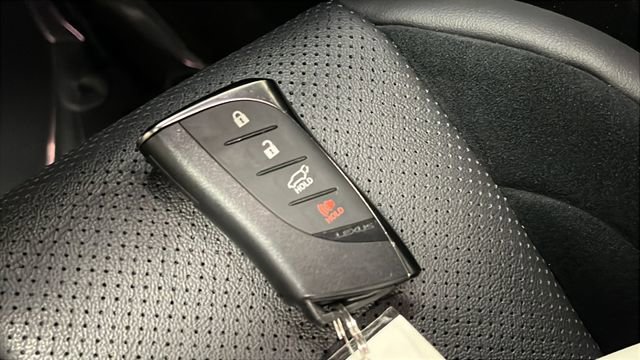 Used 2025 Lexus RX 500h F Sport AWD/4WD image 21