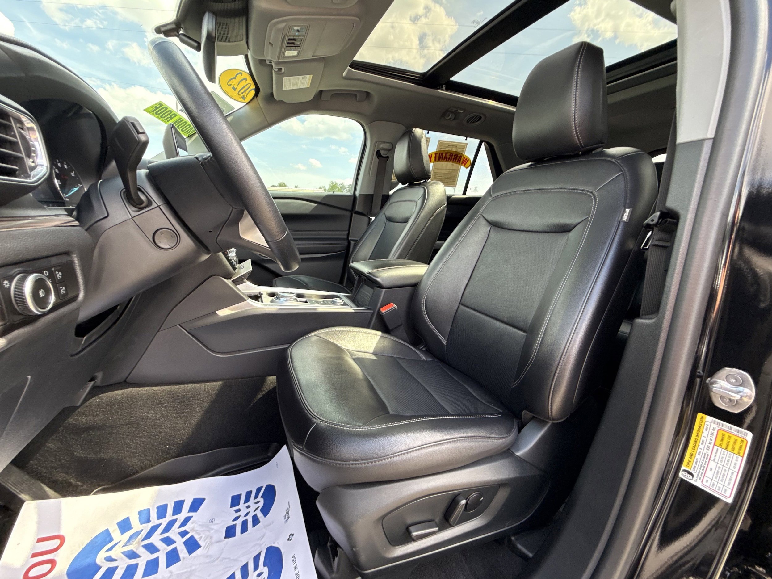 Certified 2023 Ford Explorer Limited w/ Limited Technology Package AWD/4WD image 10