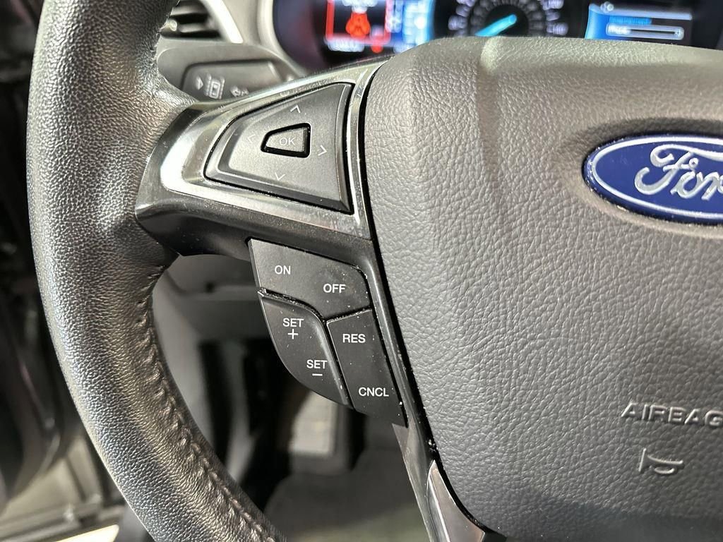 Used 2024 Ford Edge SEL AWD/4WD image 30