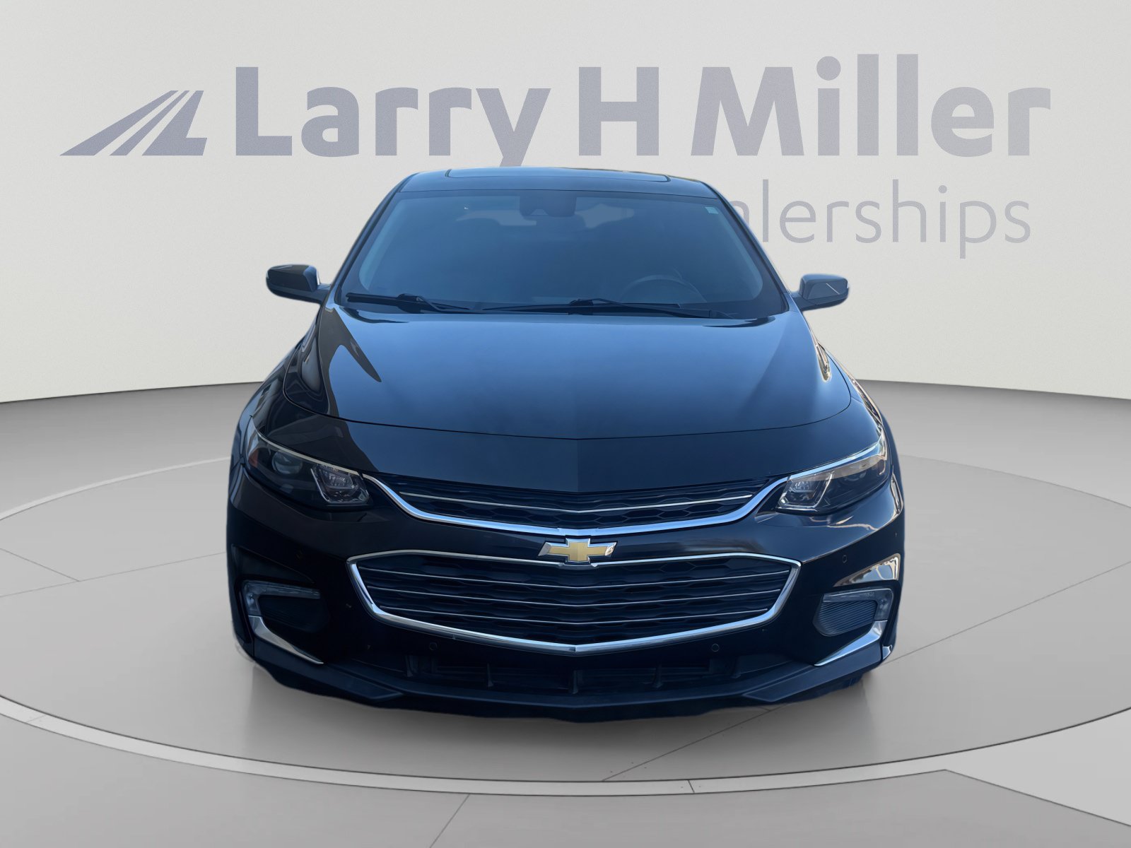 Used 2018 Chevrolet Malibu Hybrid w/ Leather Package FWD image 8