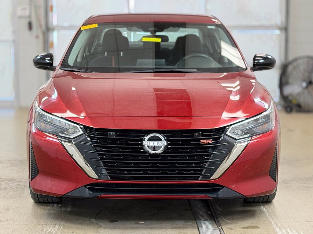Used 2024 Nissan Sentra SR FWD image 2
