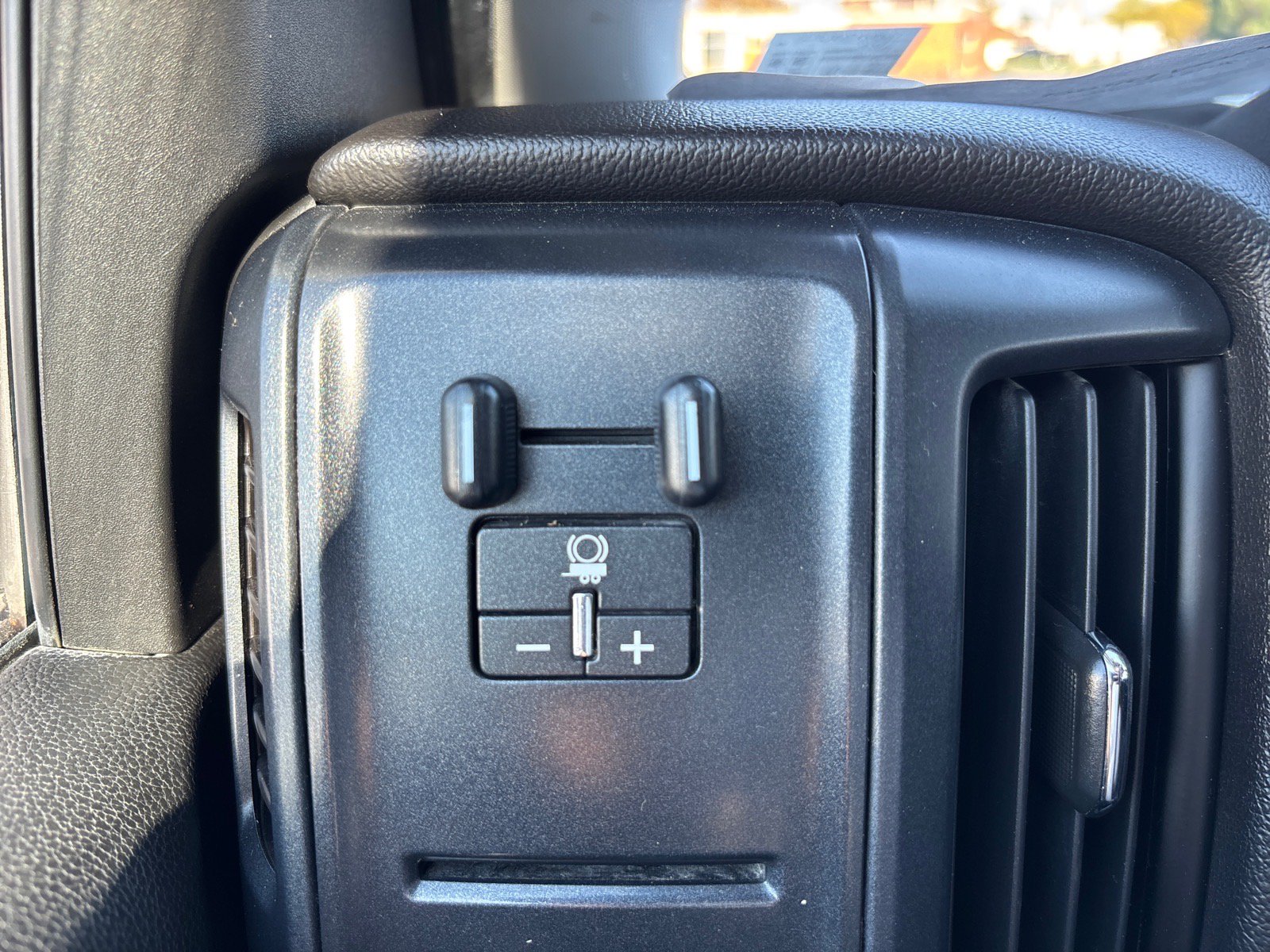Used 2018 Chevrolet Silverado 2500 W/T w/ WT Fleet Convenience Package AWD/4WD image 21
