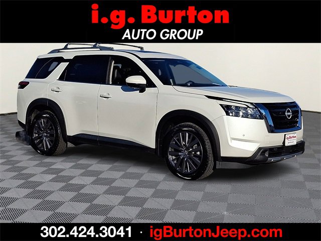 Used 2023 Nissan Pathfinder SL w/ SL Premium Package image 1