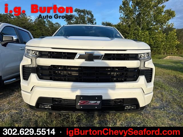 Used 2025 Chevrolet Silverado 1500 RST AWD/4WD image 2