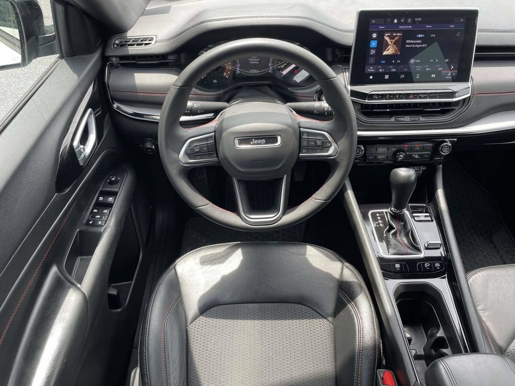 Certified 2025 Jeep Compass Trailhawk AWD/4WD image 22