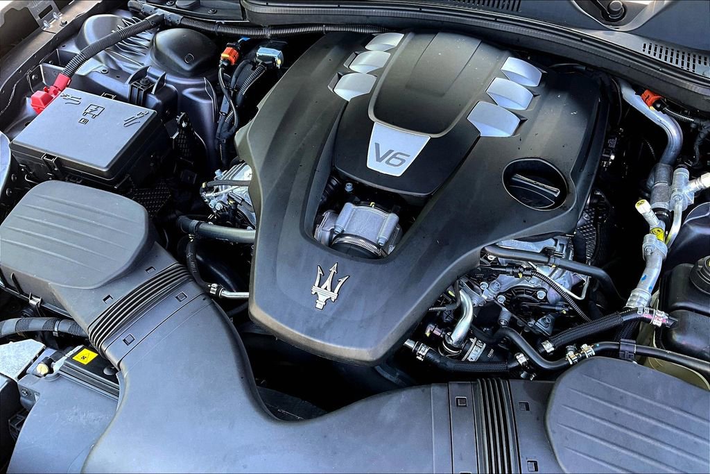 Used 2022 Maserati Ghibli GT image 45