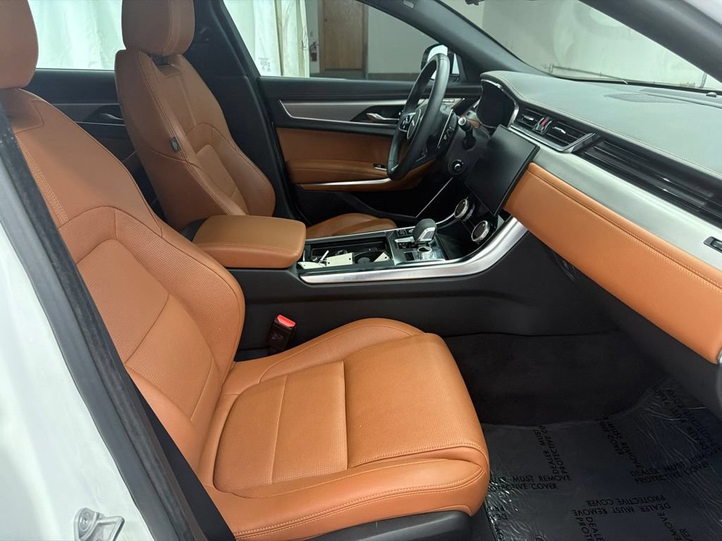 Used 2024 Jaguar XF R-Dynamic SE RWD image 30