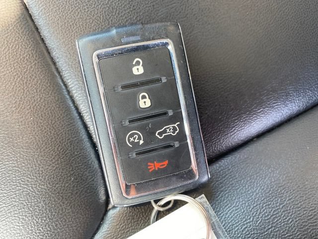 Used 2023 Jeep Grand Cherokee Limited AWD/4WD image 22