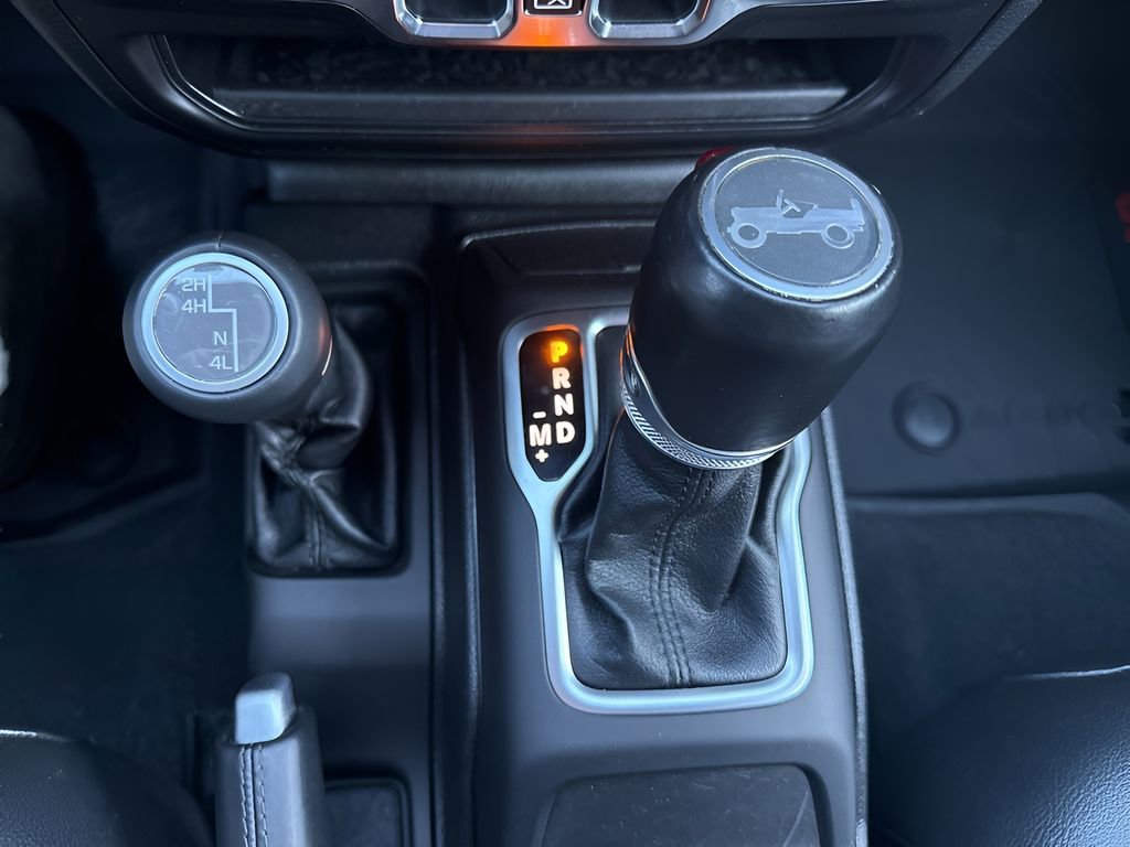 Used 2020 Jeep Wrangler Unlimited Sahara AWD/4WD image 21