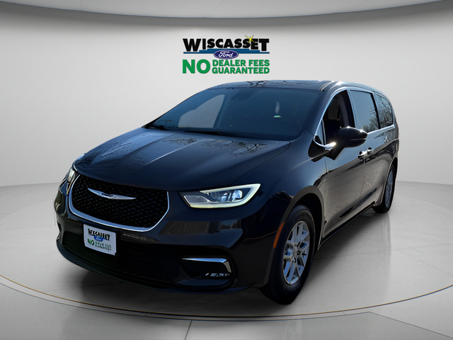 Used 2024 Chrysler Pacifica Touring-L FWD image 18