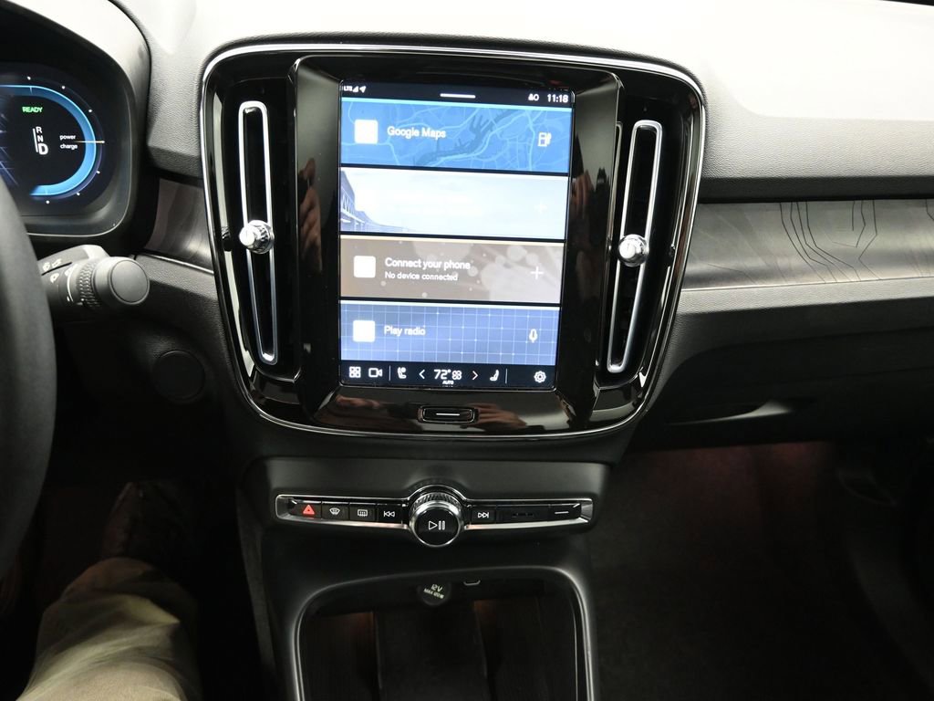 Used 2023 Volvo C40 P8 Recharge Ultimate image 13