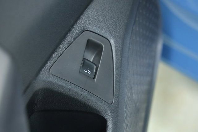 New 2025 Volkswagen Jetta SEL image 35