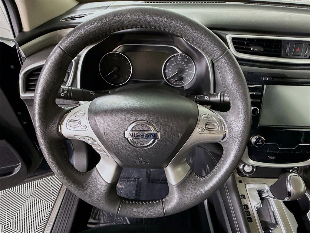 Used 2017 Nissan Murano SV image 19
