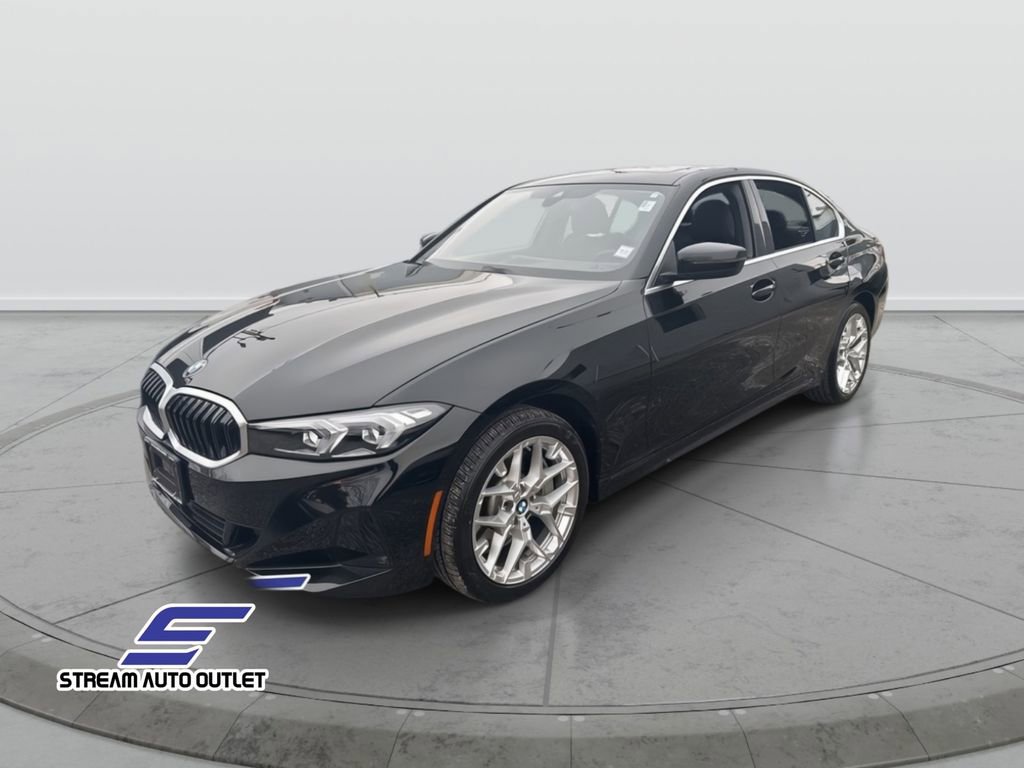 Used 2025 BMW 330i xDrive Sedan w/ Convenience Package image 3