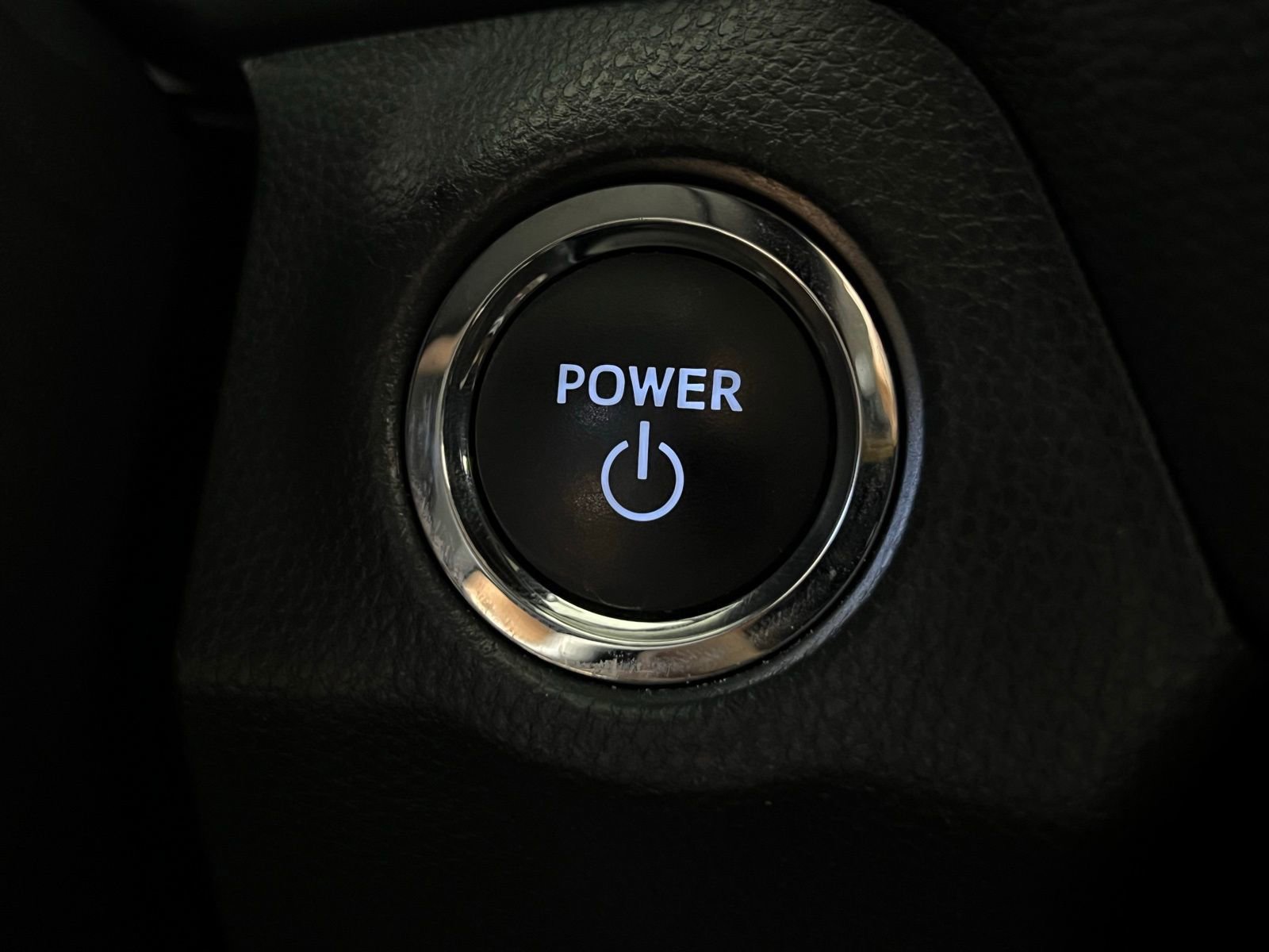 Certified 2025 Toyota RAV4 XLE AWD/4WD image 20