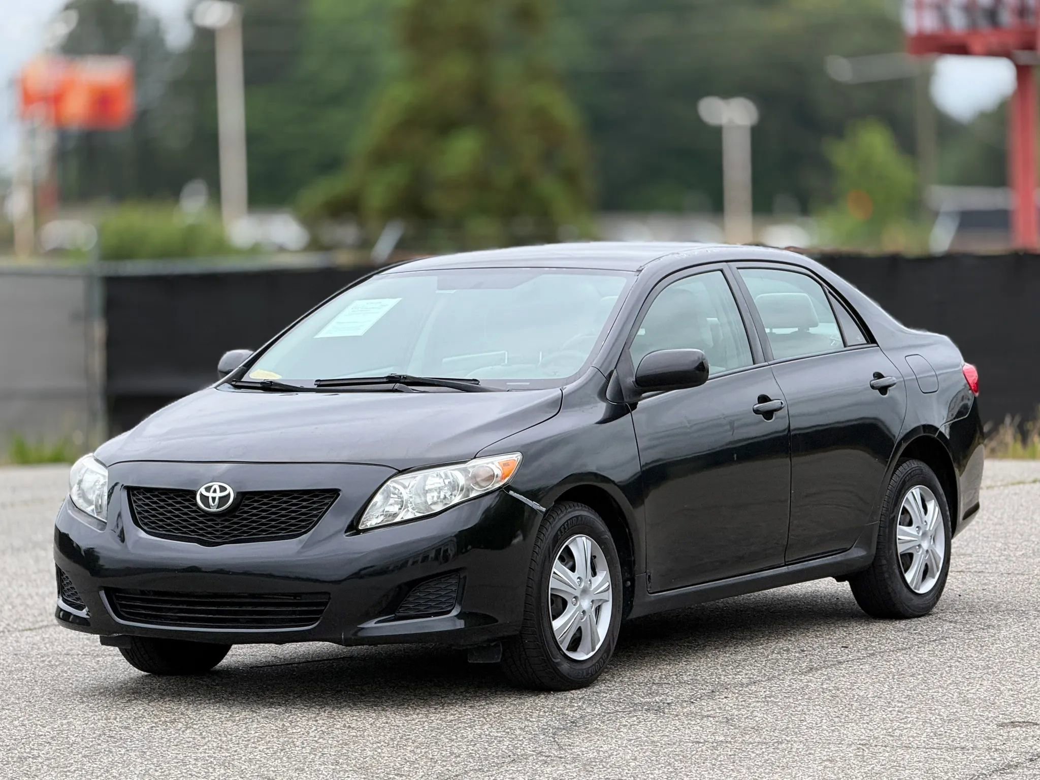 Used 2010 Toyota Corolla LE FWD image 6
