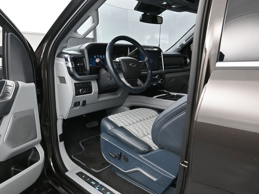 Used 2024 Ford F250 Limited w/ FX4 Off-Road Package image 4