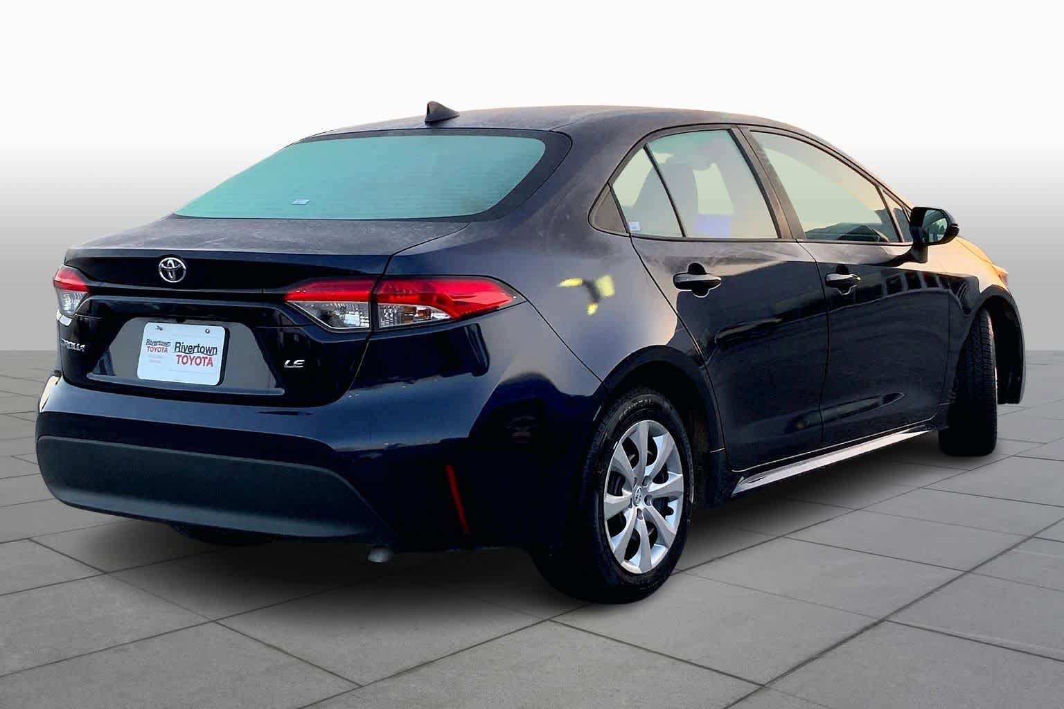 Used 2023 Toyota Corolla LE FWD image 13