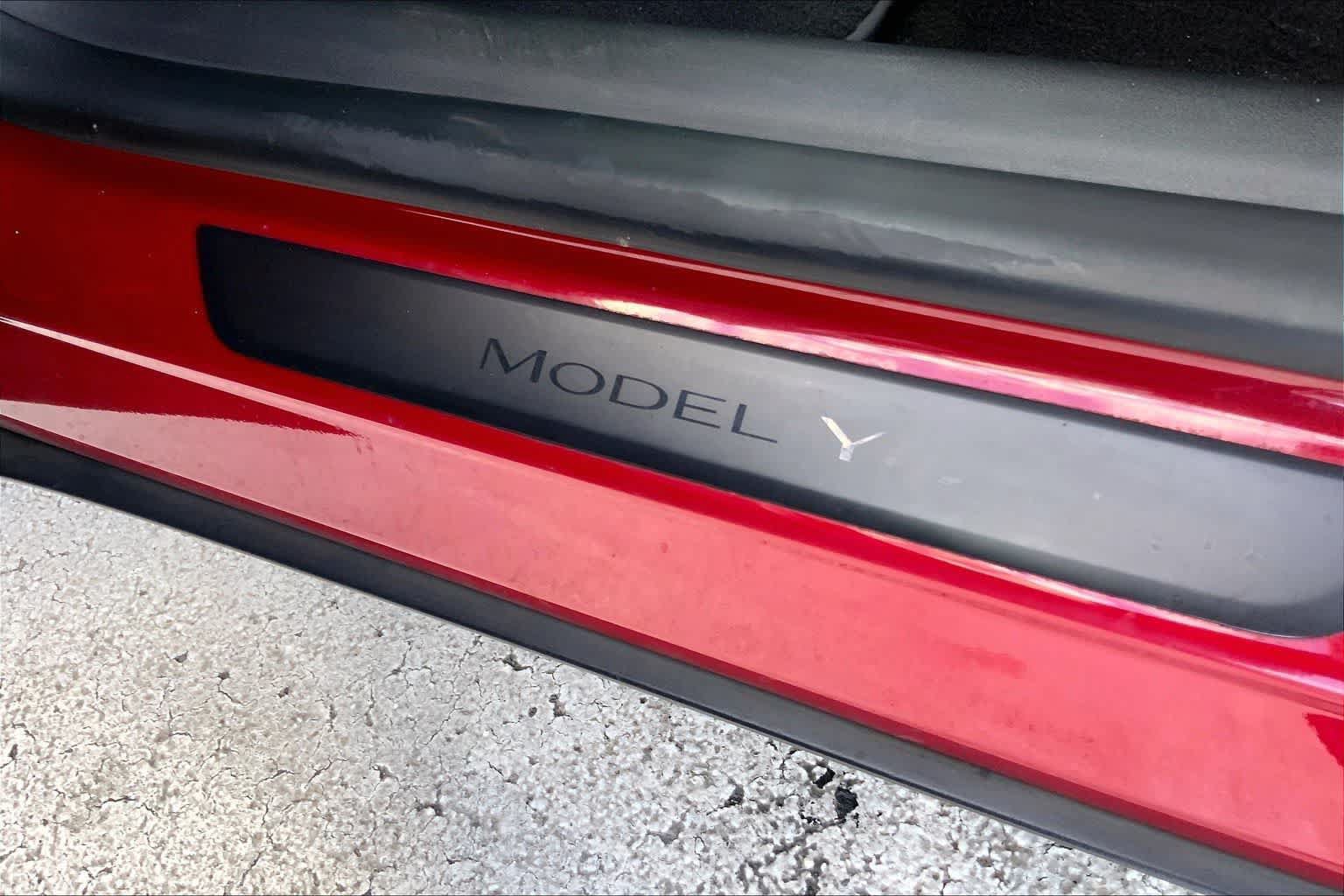 Used 2021 Tesla Model Y Long Range AWD/4WD image 7