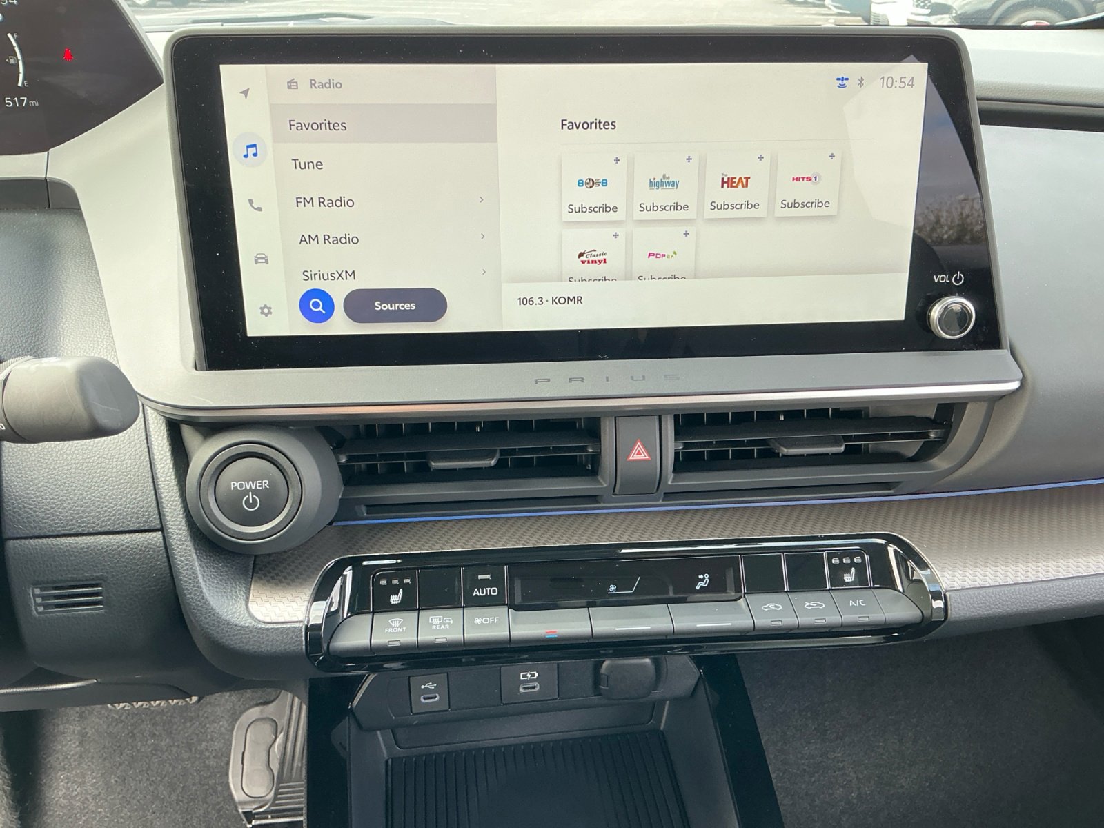 Used 2025 Toyota Prius XLE image 12