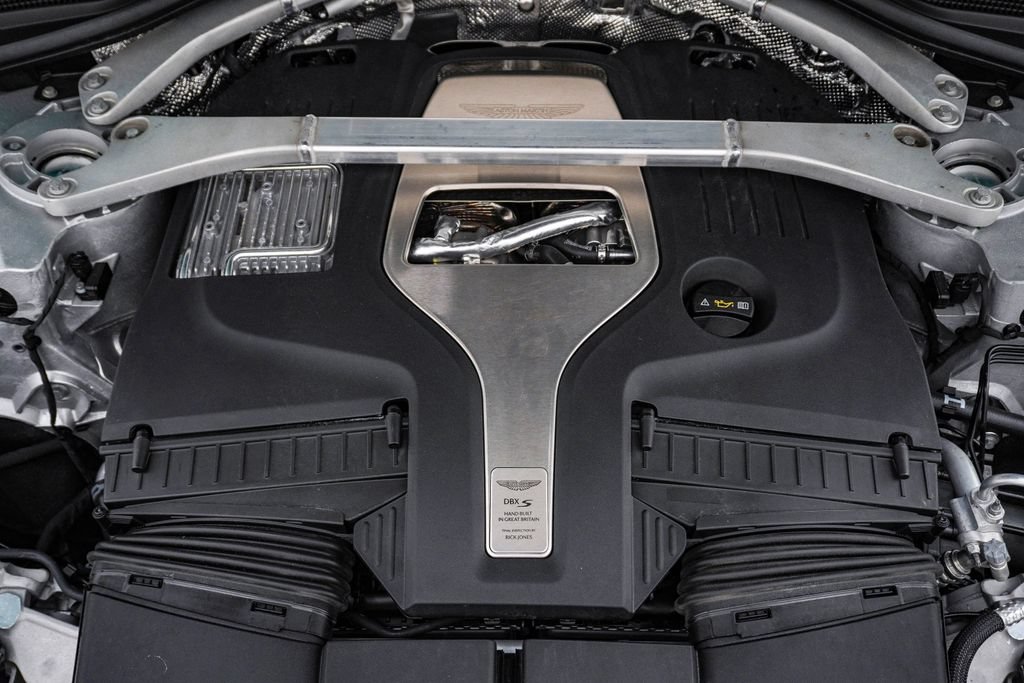 Used 2026 Aston Martin DBX 707 AWD/4WD image 34